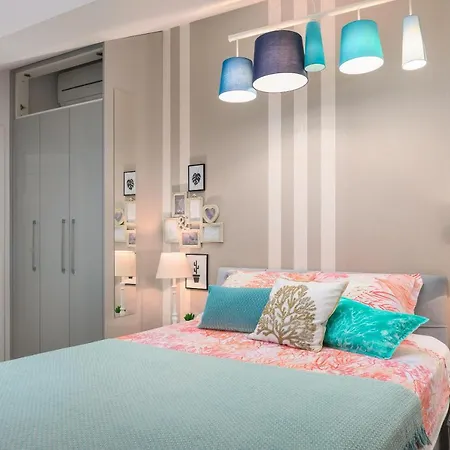 Sara - Luxurious Sea View With Garage Apartment *